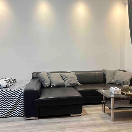Modern Flat In Central ปราก ภายนอก รูปภาพ